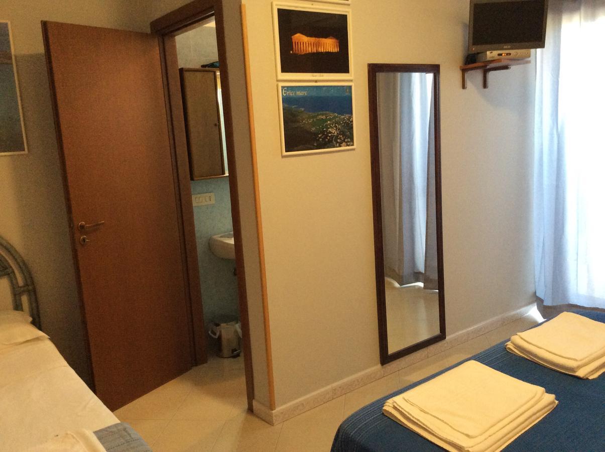 Orlando Vacanze Camere Erice Exterior photo